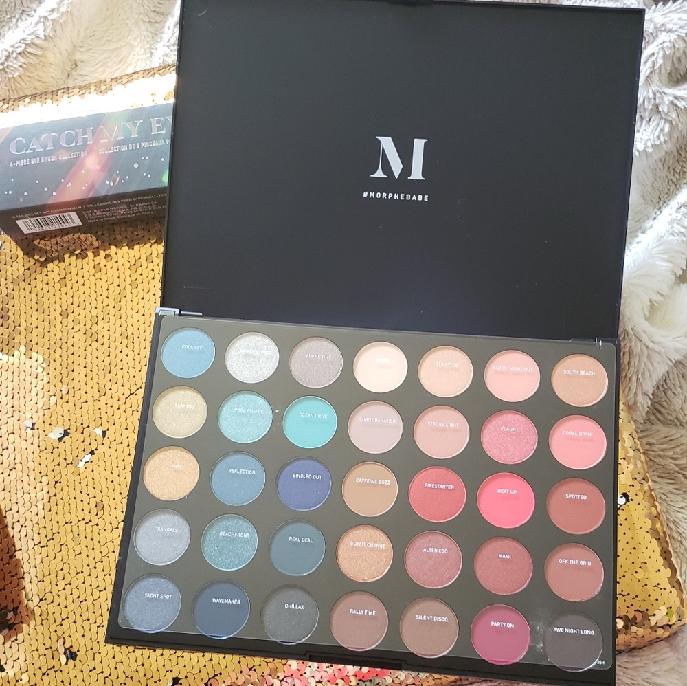 FREE Item + Morphe 35H Artistry Palette